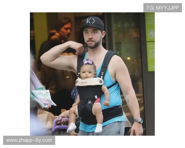 女明星足球场争议事件引发广泛关注 众多网友热议背后真相